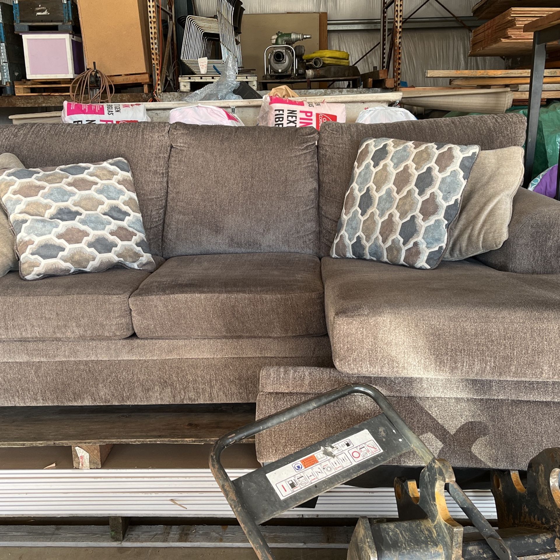 Sofa With Lounger