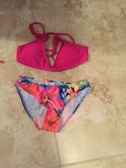 New medium bikini