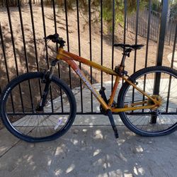 Diamondback Mountain Bike 