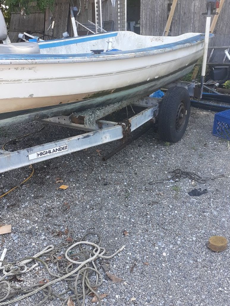 Photo Proline Boat , 17 Ft Dorry Style Skiff With Trailer.
