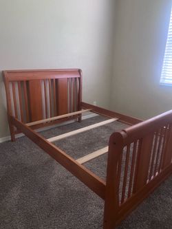 Full bed frame