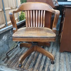 Kendrick furniture Co. office chair