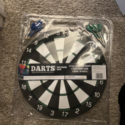 Brand Is Good Size Is A 3 Foot Color Black Darts