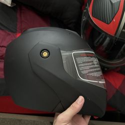 Motorcycle helmet