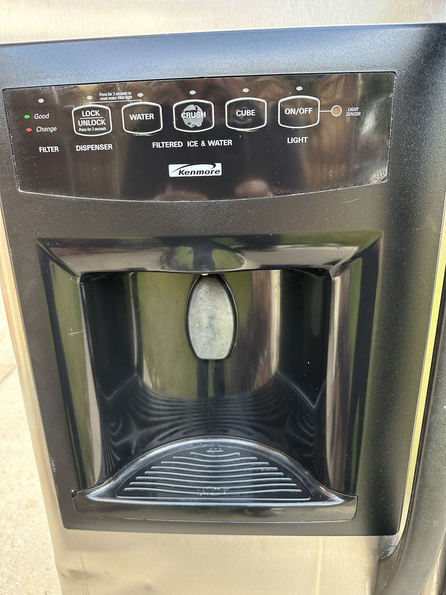 Refrigerator