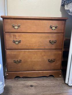 Dresser/night stand