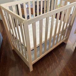Mini Crib