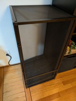 Chameleon Zoo Med ReptiBreeze Aluminum Screen Cage (Large - 18x18x36)