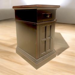 Wooden End Table Wooden Night Stand USB Charging Station USB C 