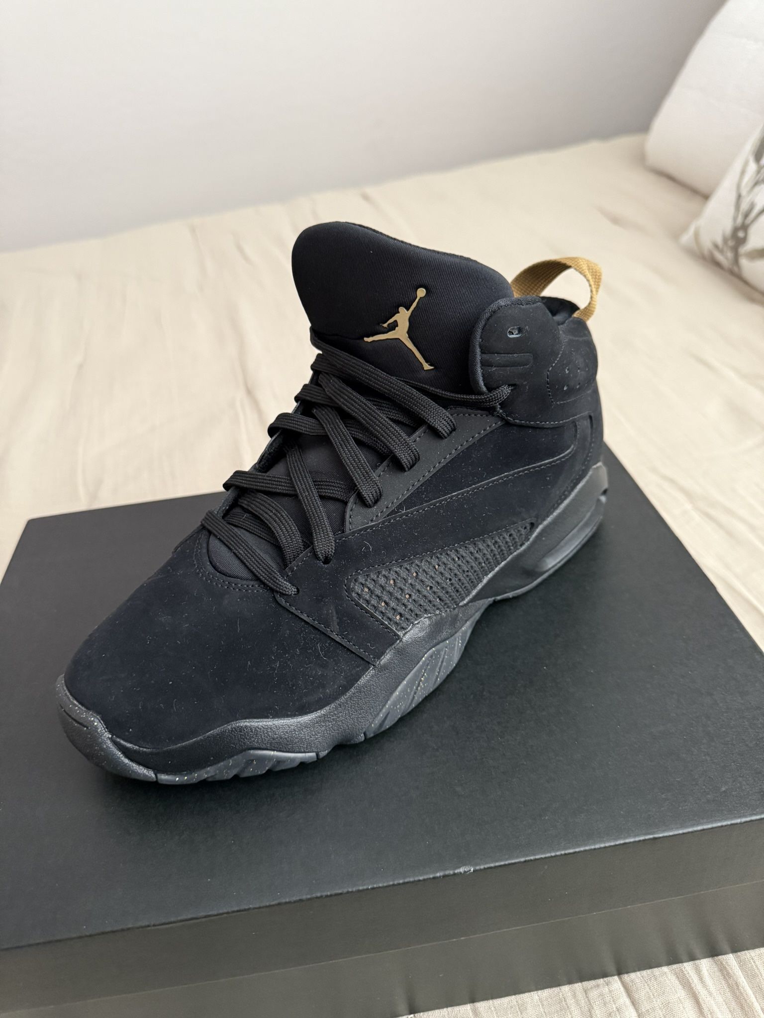 Jordans Black Gold