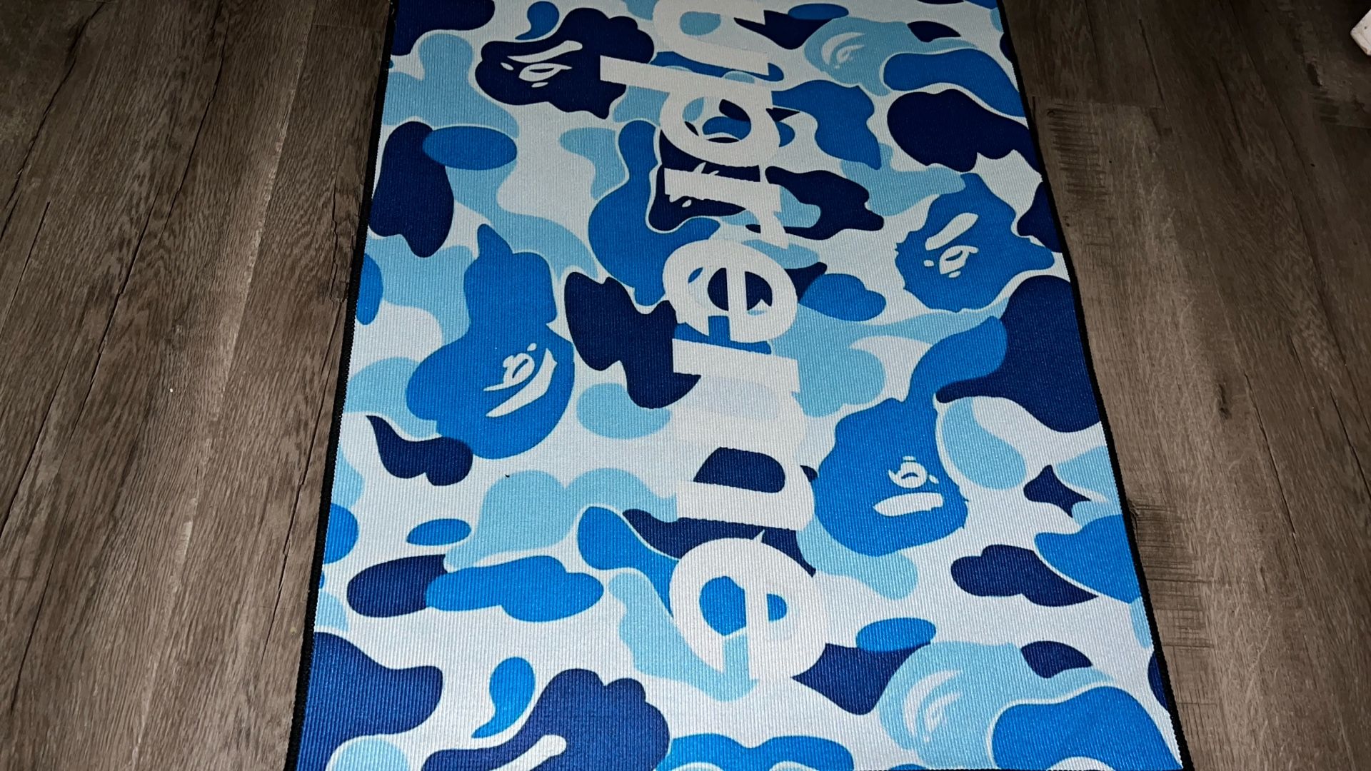 supreme bape rug for sell