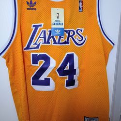 Kobe Bryant jersey