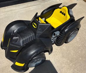 Toddler 6V Batman BatMobile Ride On Car - $60