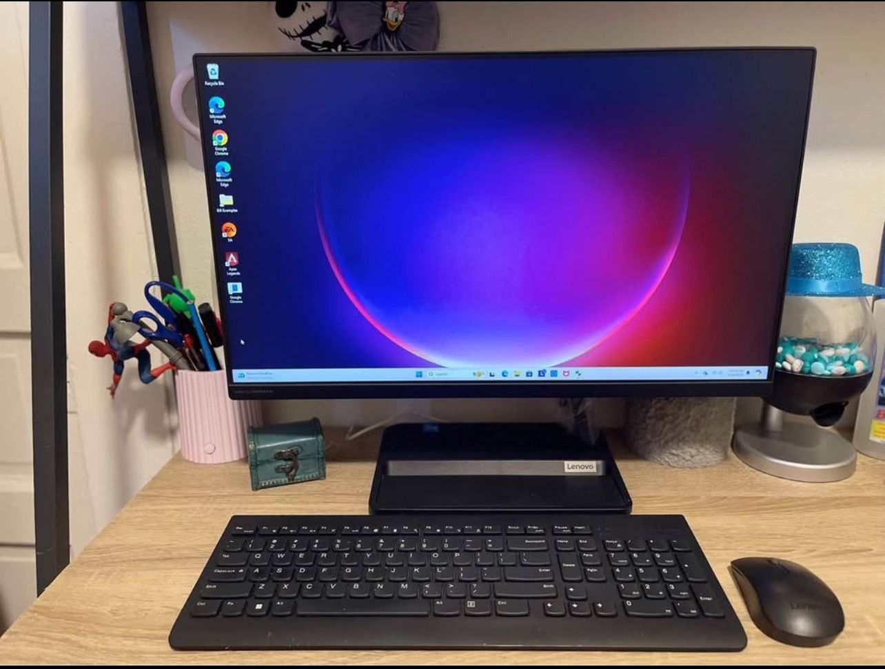 Lenovo Desktop Computer