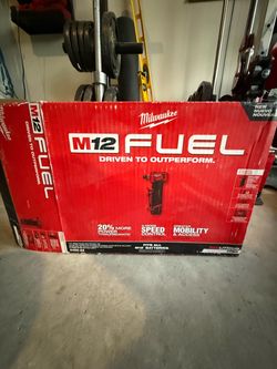 Milwaukee M12 FUEL Right Angle Die Grinder Kit