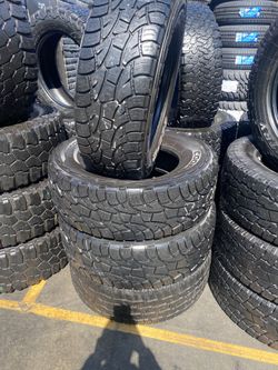 SET COOPER DISCOVERER ATP. LT 275/70/18 SEMI NEW $350 PRICE INCLUDES PROFESSIONAL INSTALLATION AND TAX