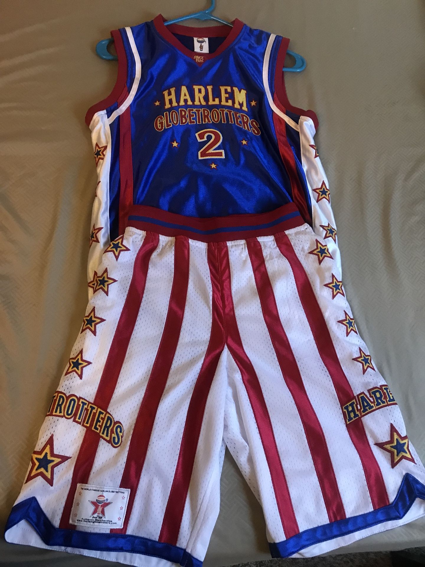 Authentic Harlem Globetrotters uniform set