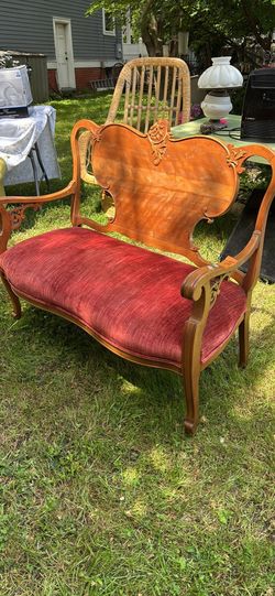 Settee, bench, loveseat ODU area ANTIQUE