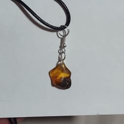amber necklace 