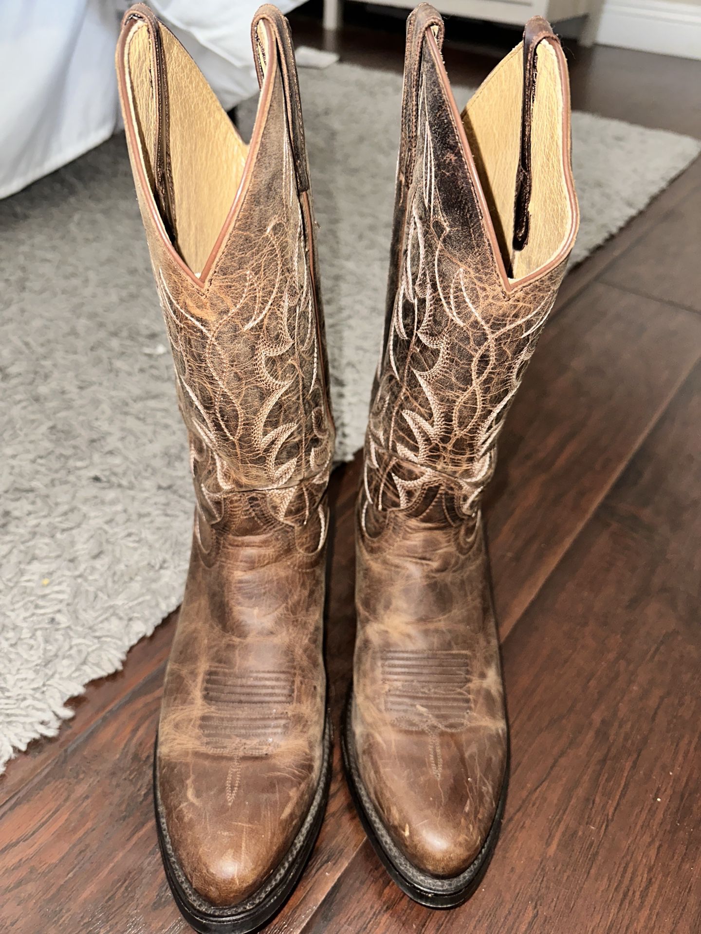 SHYANNE COWGIRL BOOTS