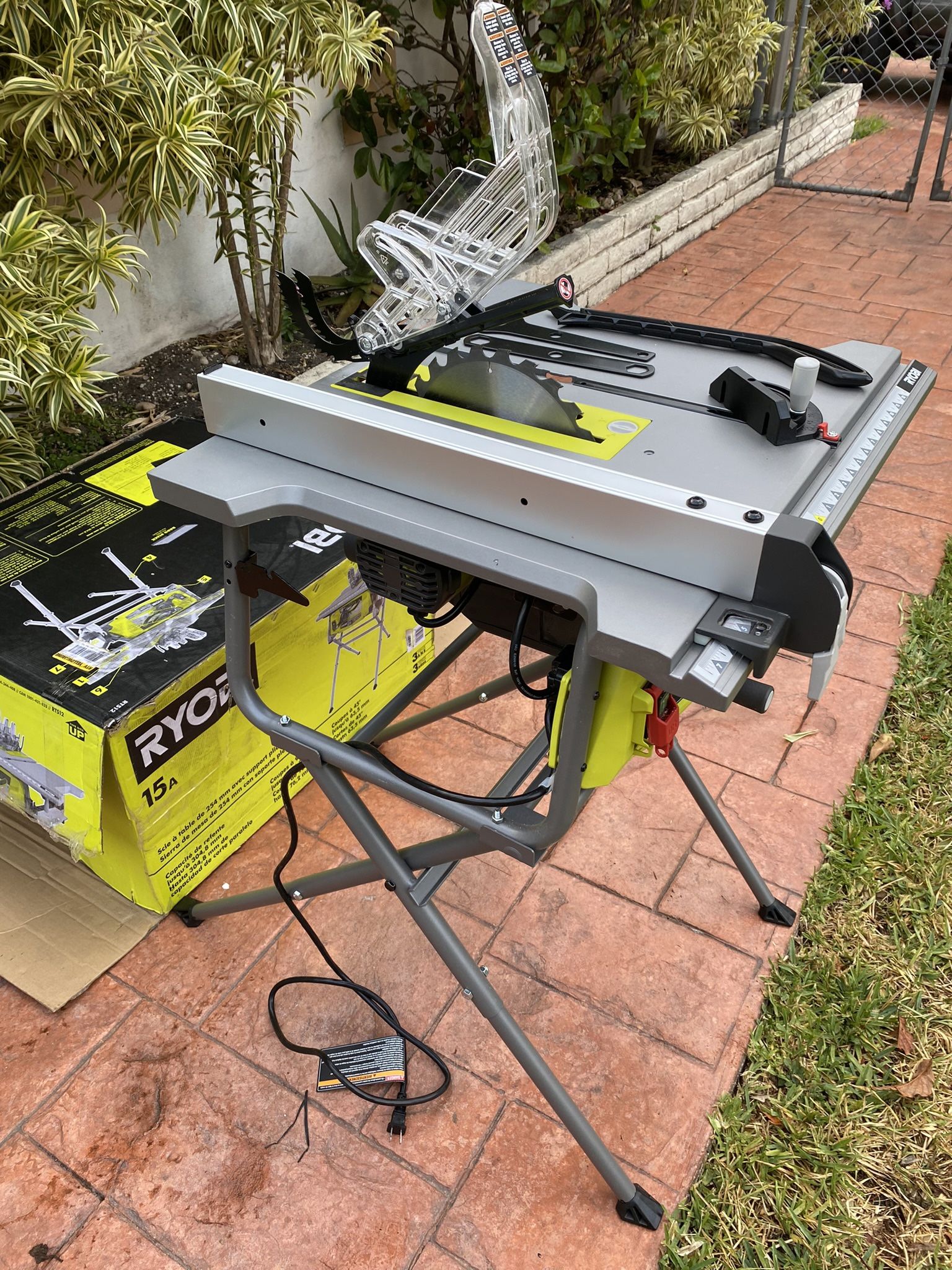 Ryobi 10” Table Saw with Stand