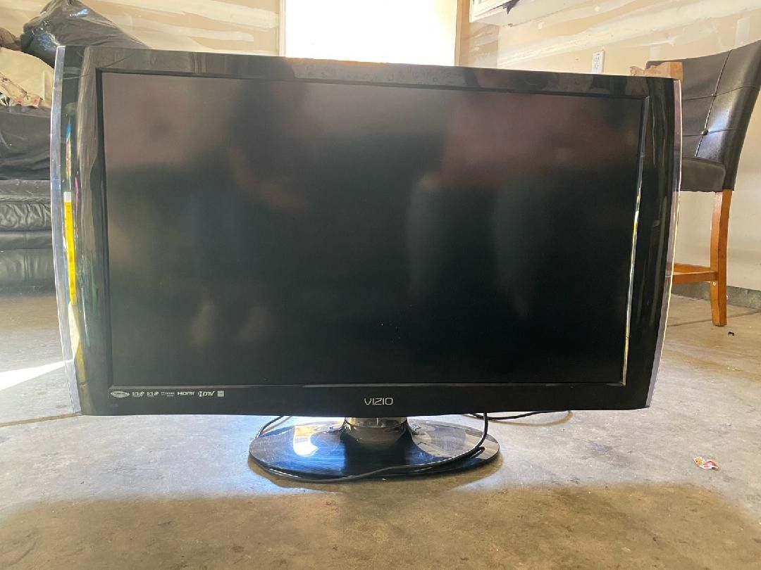 Vizio TV 42 Inch