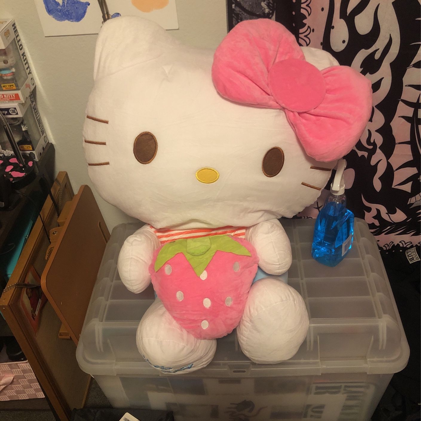 Giant Hello Kitty Plushie