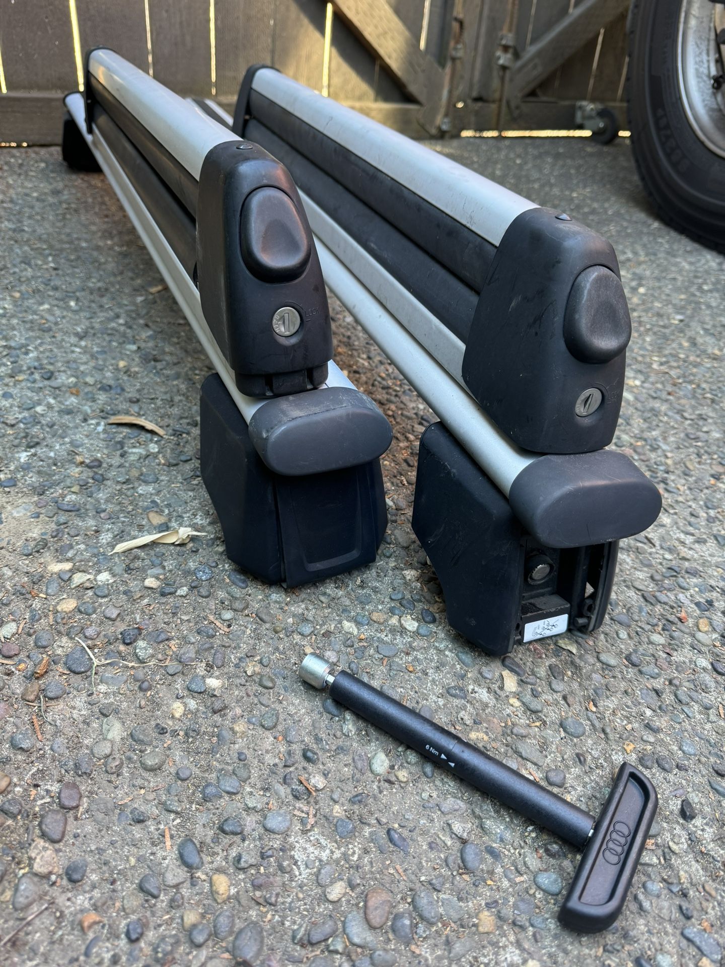 Audi Q5 Factory Roof Rack With Ski Snowboard SQ5