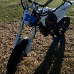 E Box Perfectly Fine Just Needs A New On And Off Switch