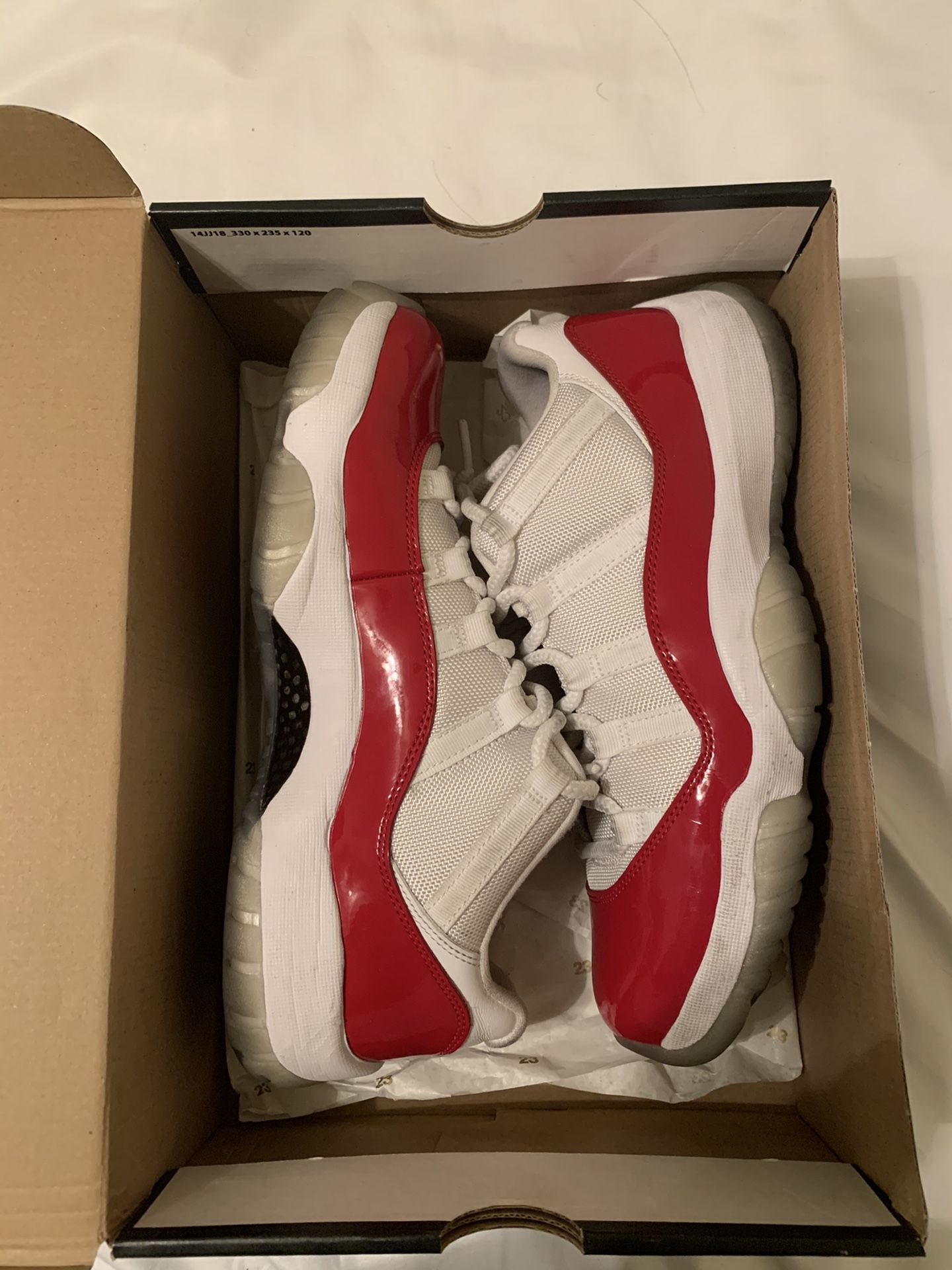 CHERRY JORDAN 11 SIZE 9.5