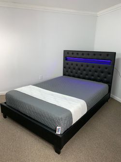 Cama led negra nueva a estrenar