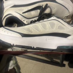 Nike Air Max Men Size 10.5