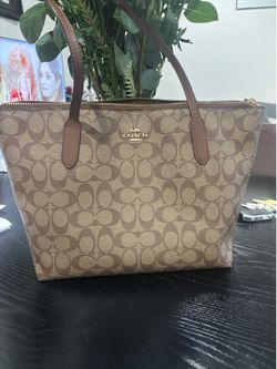 COACH PURSE & WALLET SET