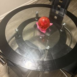Dinning Room Glass Table 