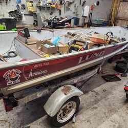 12' Aluminum Lund Boat