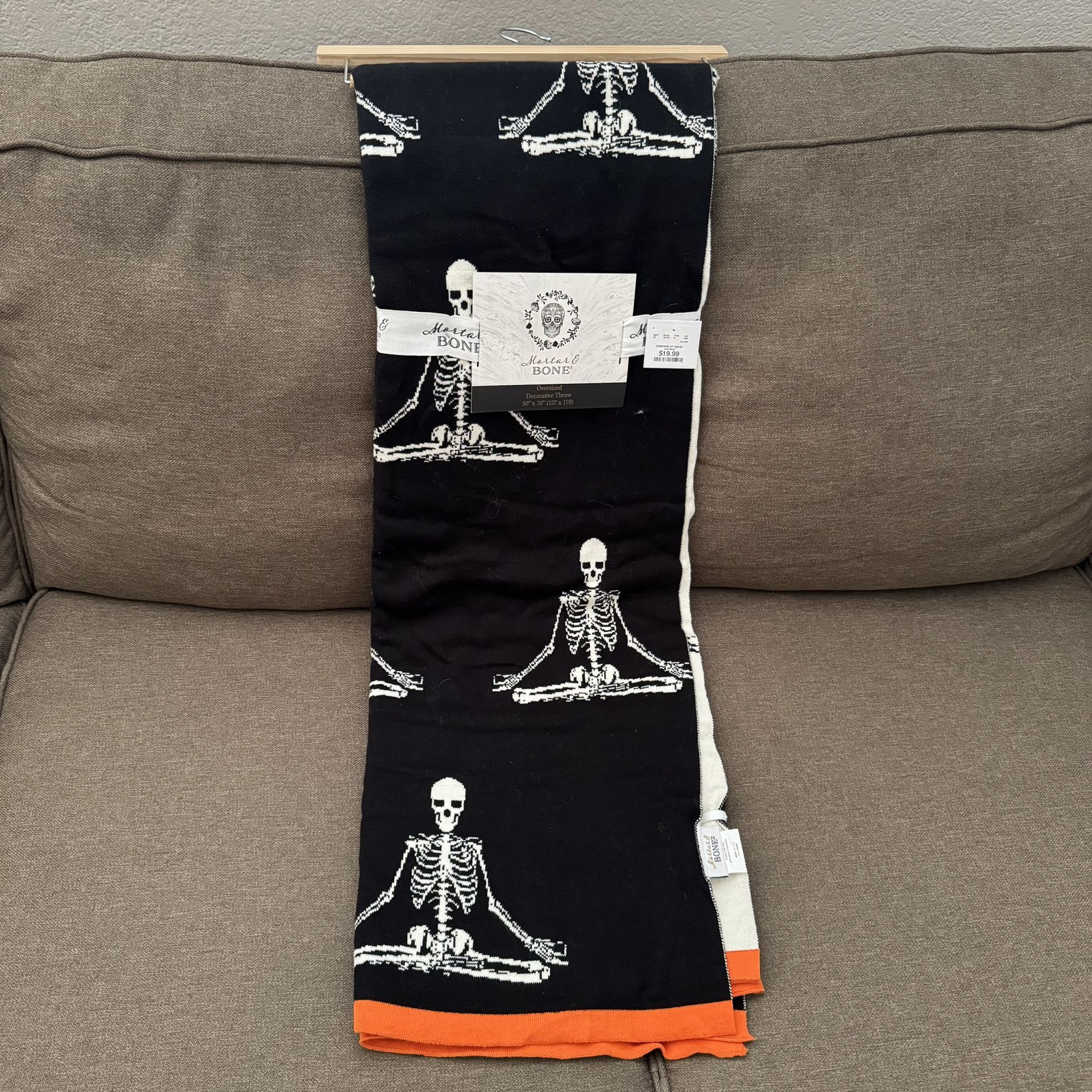 Skeleton Oversized Throw