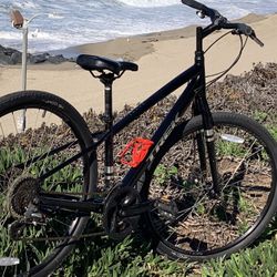 Trek Verve 1   21 Speed Small Size Lightweight Aluminum Frame With Hydraulic Disc Brakes 