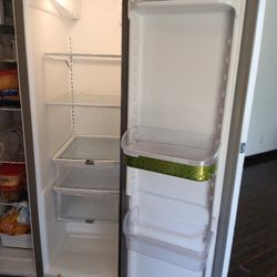 Frigidaire Fridge