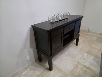Wooden decorative table/ wine holder