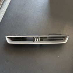 1994 Honda Accord 4 Door OEM Front Grill