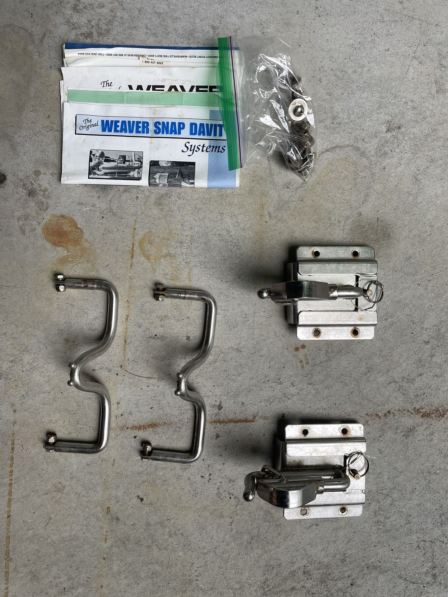 Weaver Snap Davit System