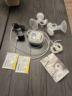 Hygeia Fit Double Breast Pump w/ Accessories