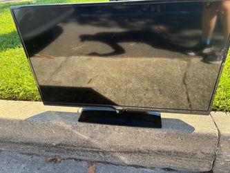 JVC 32 inch tv (standard model)