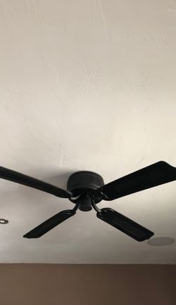 Ceiling Fans totals 4 fans for only $100 good condition works perfect