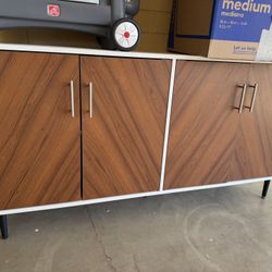 Buffet cabinet