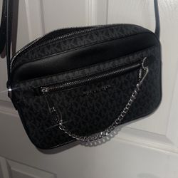 Michael Kors bag jet set w logo