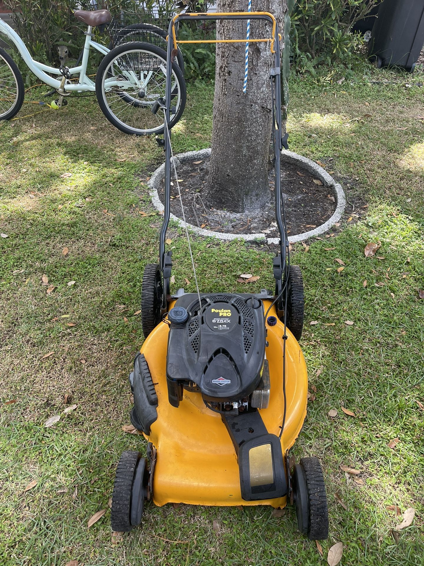 Self Propelled High Wheel Lawn Mower Poulan Pro 22” Cut With A 6.75 HP Engine 