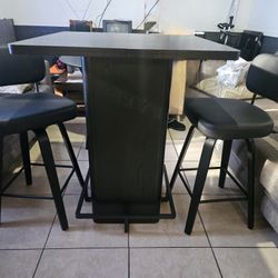 Square Bar Table With 2 swivel Upholstered Counter & Bar Height Stool