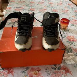 Nike Football  Size 6 Y