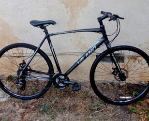 VILANO DIVERSE 3.0 HYBRID ROAD BIKE